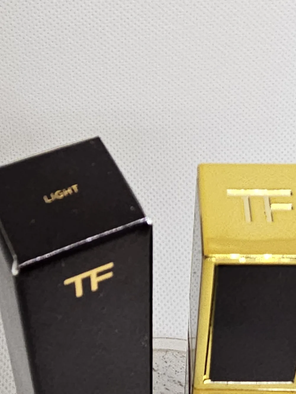 Tom Ford Shade & Illuminate Concealer In Light